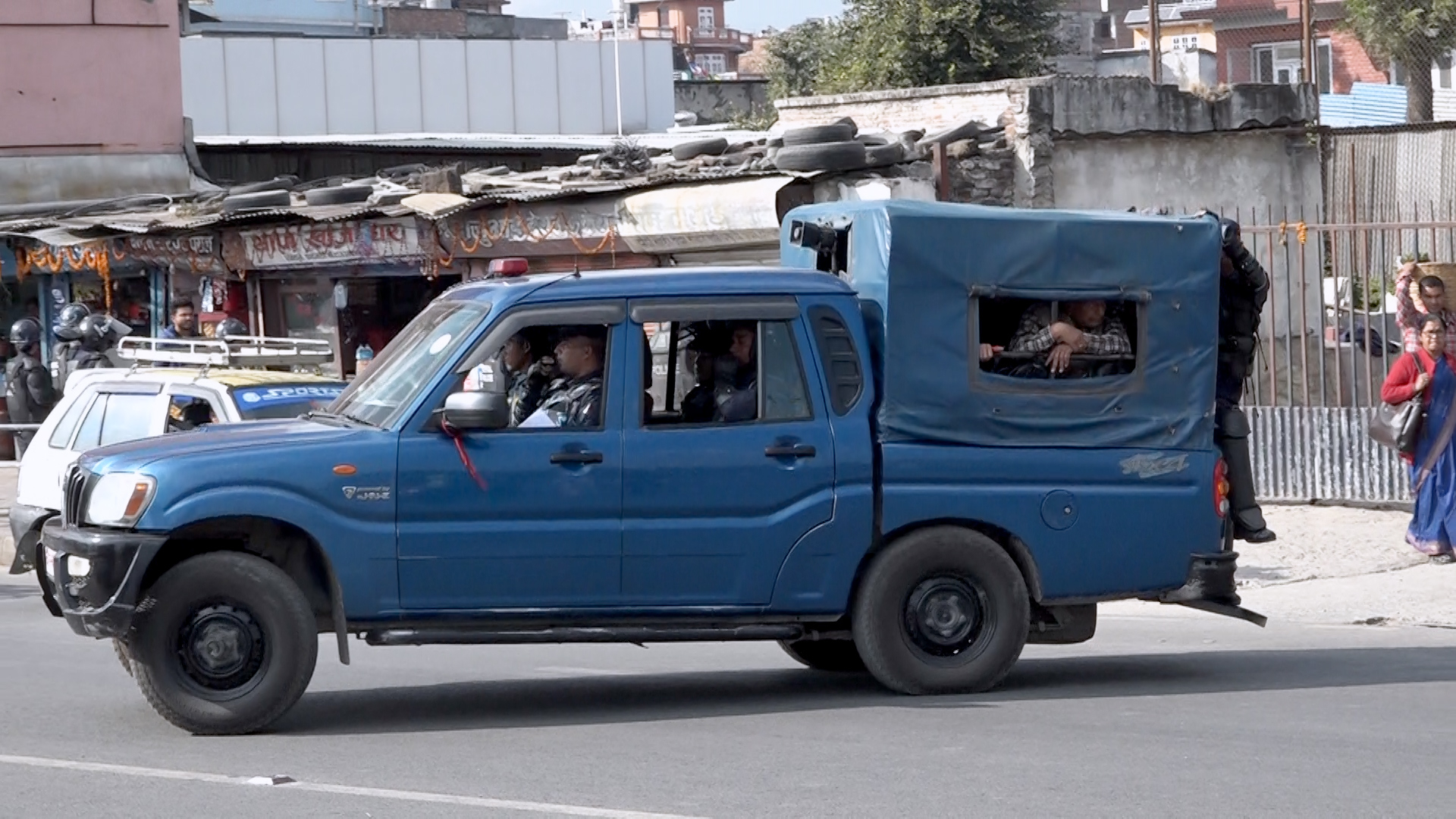 संसद् भवन प्रवेश गरेका लघुवित्तका ऋणीविरुद्ध मुद्दा चलाउने तयारी