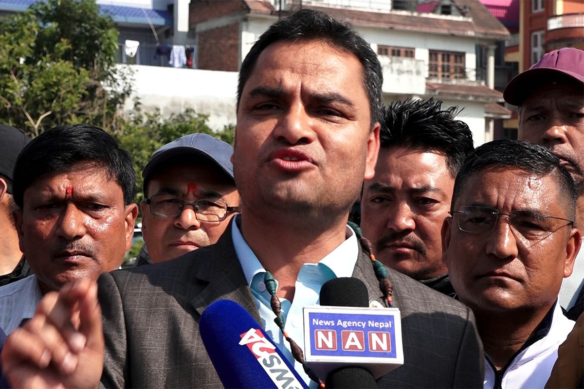 एक क्विन्टल सुन तस्करी छानबिन गर्न सरकारले छुट्टै समिति बनाउनु पर्छ : सांसद पौडेल