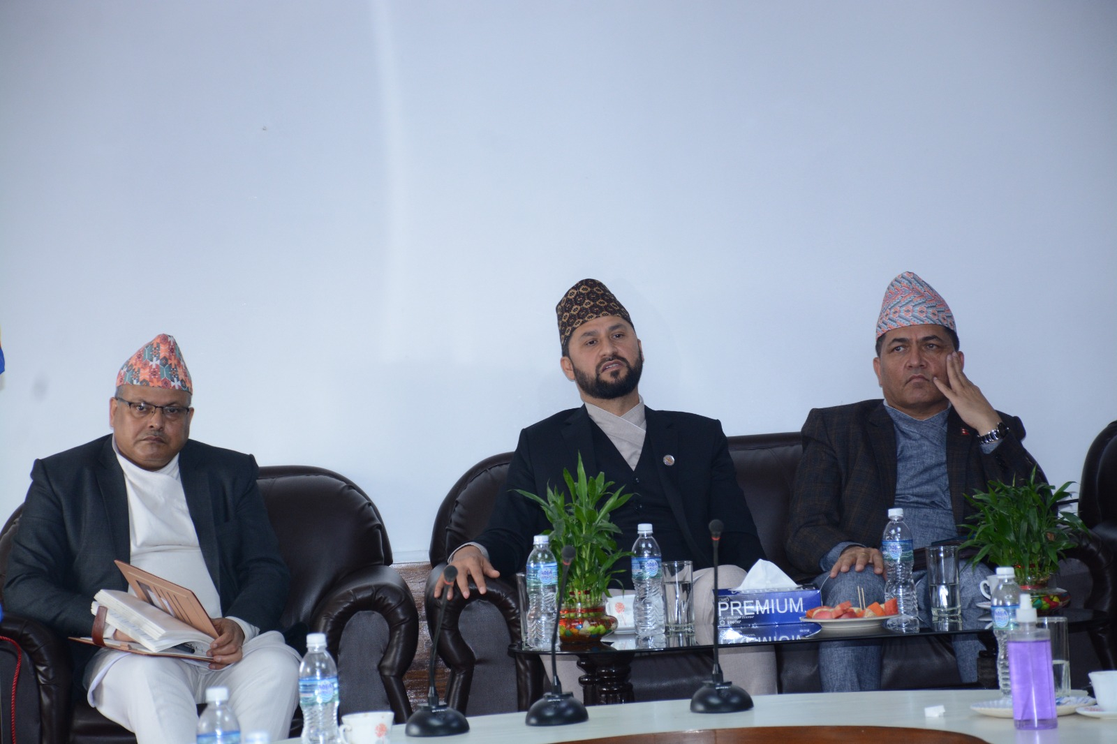 अध्यागमन देशको मुहार हो, सुधारका योजना ल्याउनुहोस्: गृहमन्त्री