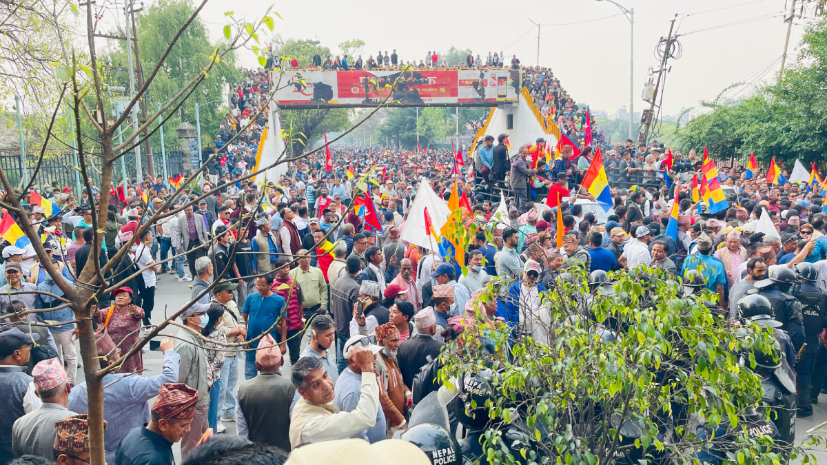 तस्बिरमा हेर्नुहोस् संघीय राजधानीमा राप्रपाको गणतन्त्र विरोधी प्रदर्शन