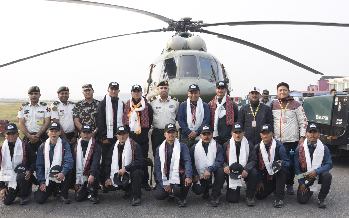 नेपाली सेनाको हिमाल सफाइ टोली स्याङ्बोचेमा