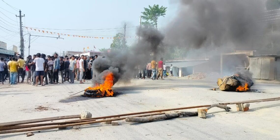 सुनसरीमा दुई समुदायबीचको झडप नियन्त्रण बाहिर, पाँचवटा पालिकामा कर्फ्यु