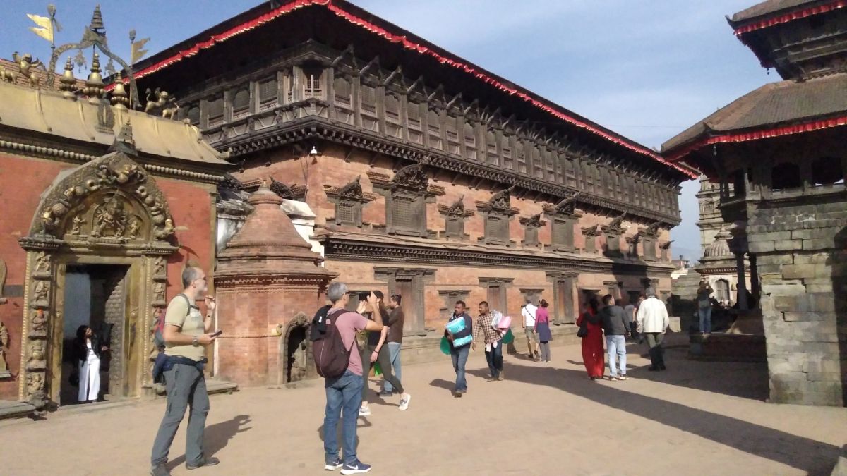 tourist-bhaktapur-durbar-2-1698881740.jpg