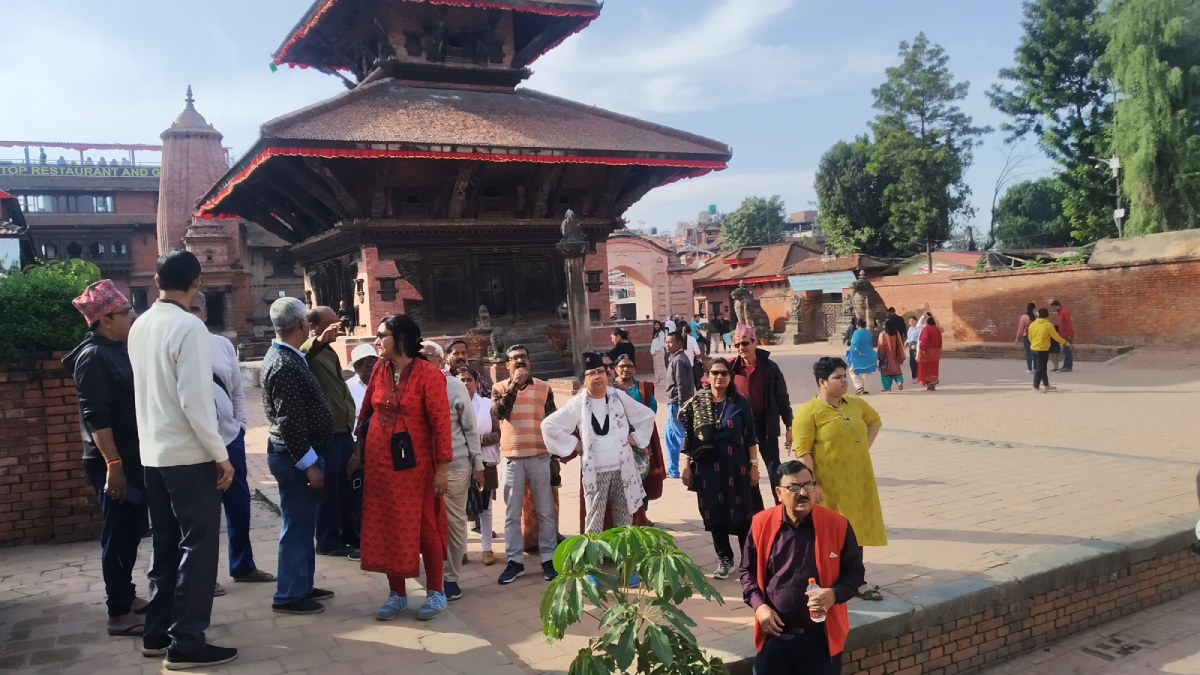 tourist-bhaktapur-durbar-3-1698881740.jpg