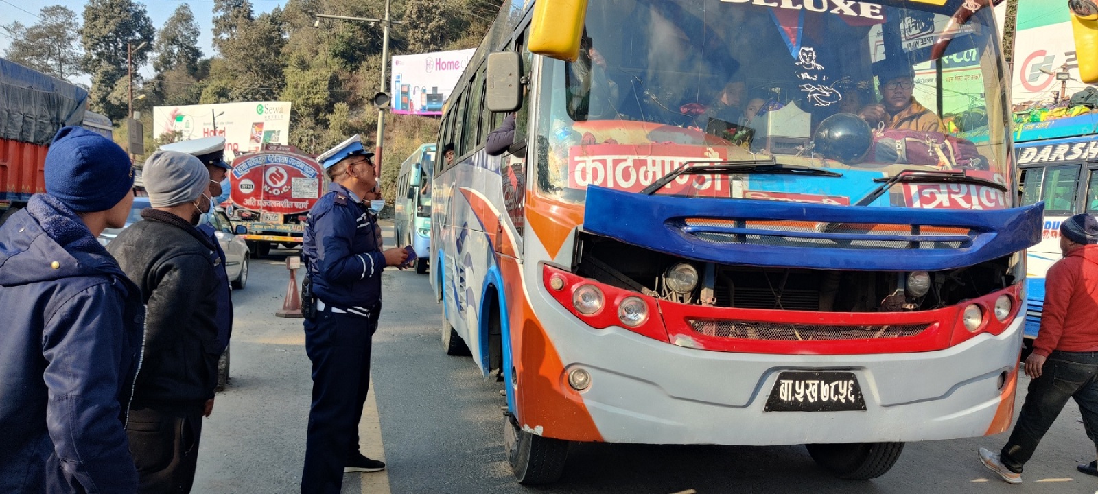 ट्राफिक कारबाहीबाटै उठ्यो ८० करोड राजश्व, १० लाख सवारी साधनलाई कारबाही 
