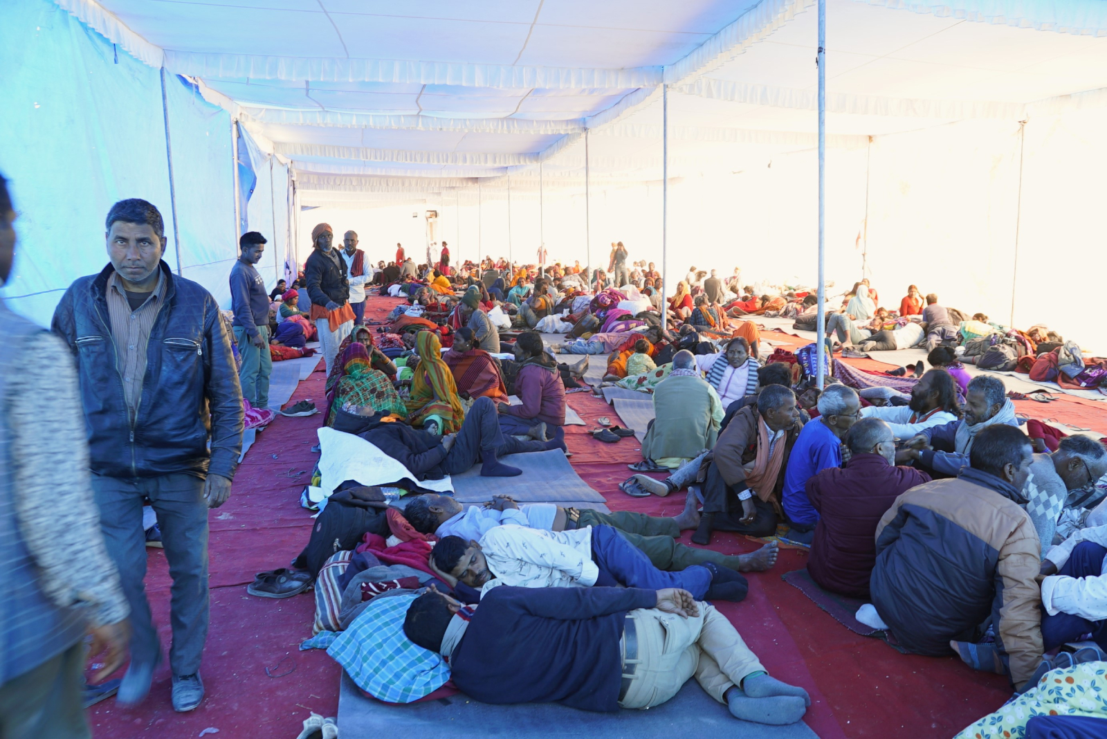 चिसो भुँईमा मिटरब्याज पीडित [तस्बिरहरू]