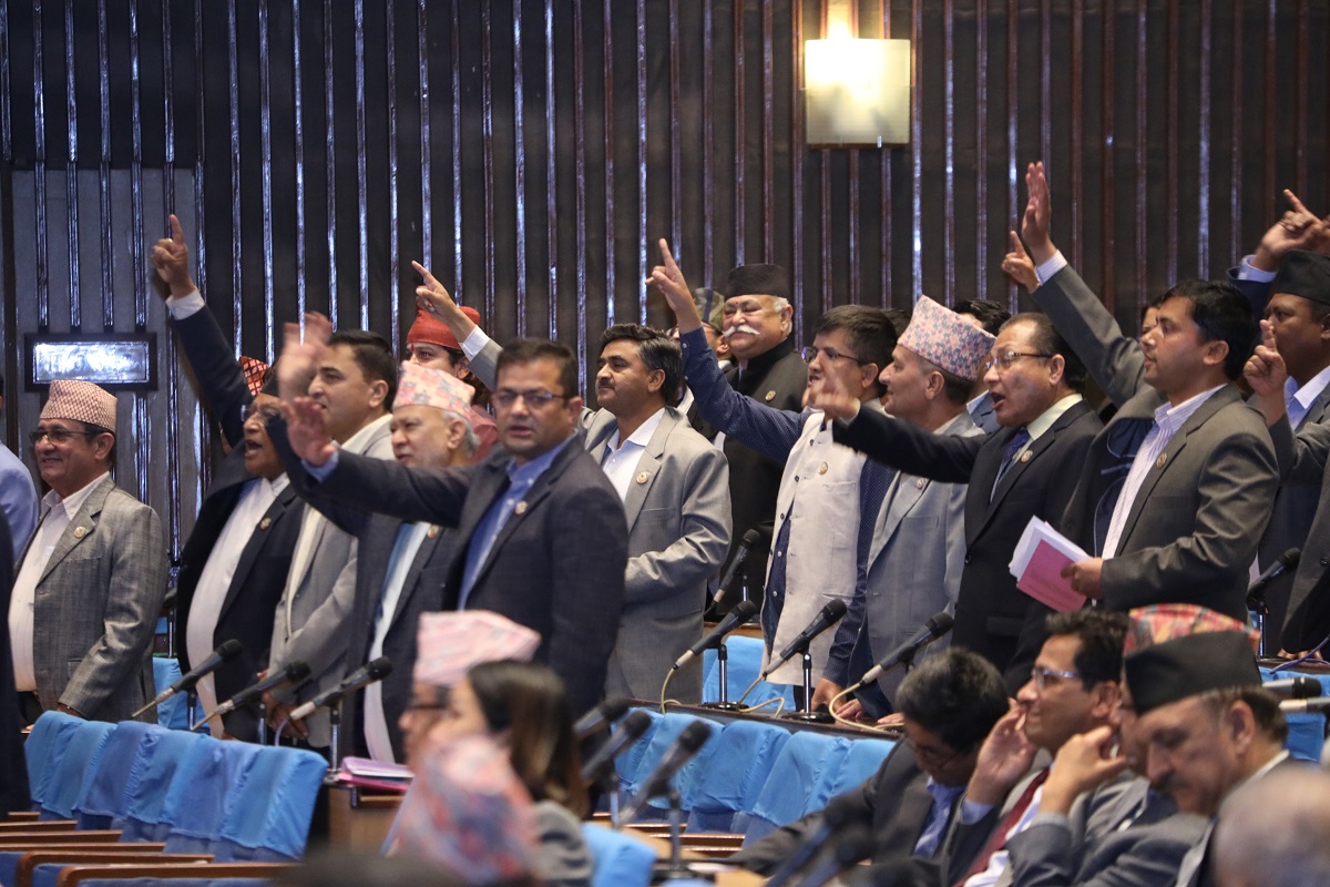 uml-samsad-abarudda31685876684.jpg